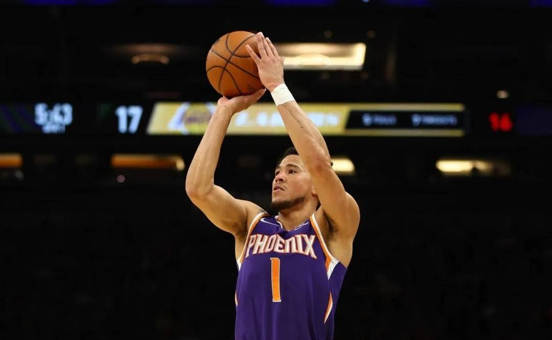 九游体育:太阳队布克：得分后卫的未来，能否带领球队走向成功？的简单介绍