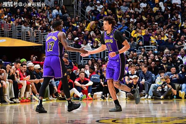 包含九游体育：76人队新赛季：豪斯表示将提升投篮稳定性的词条