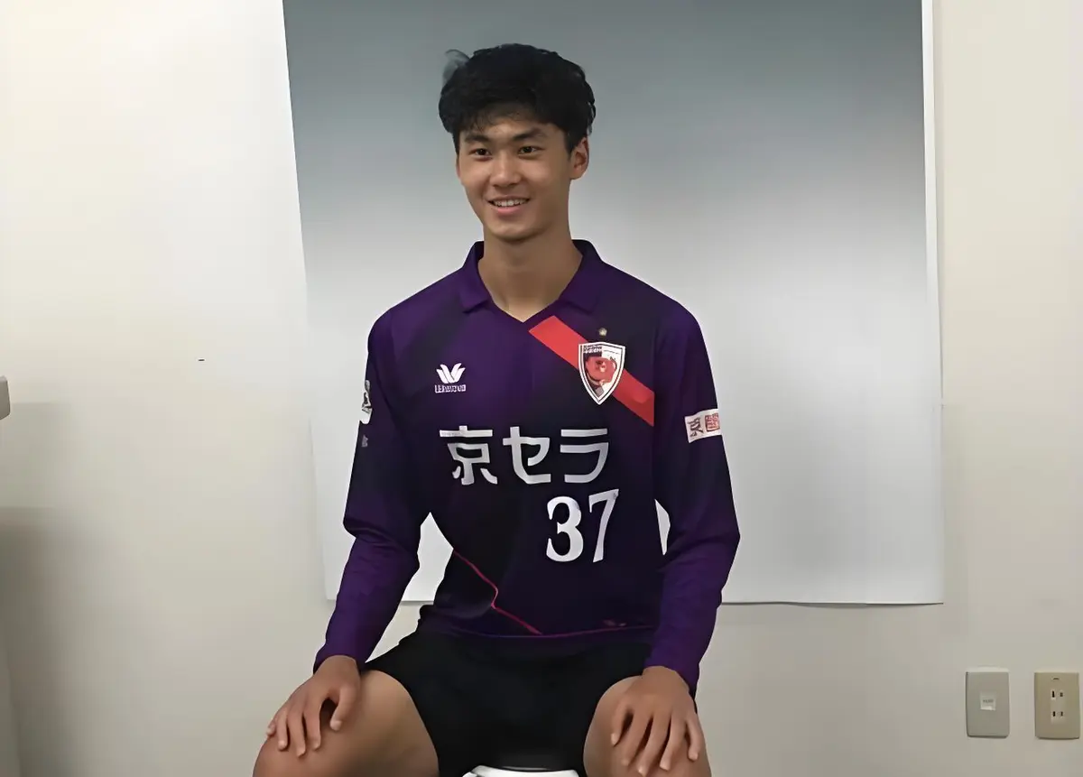 九游体育:吴少聪：欧洲联赛对中国球员的挑战与机遇：文化、技术与战术：基于比较分析的简单介绍