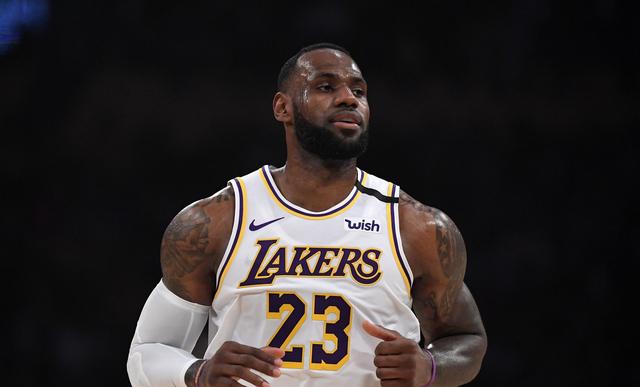 九游体育：湖人队新赛季：詹姆斯能否打破贾巴尔的得分纪录？的简单介绍