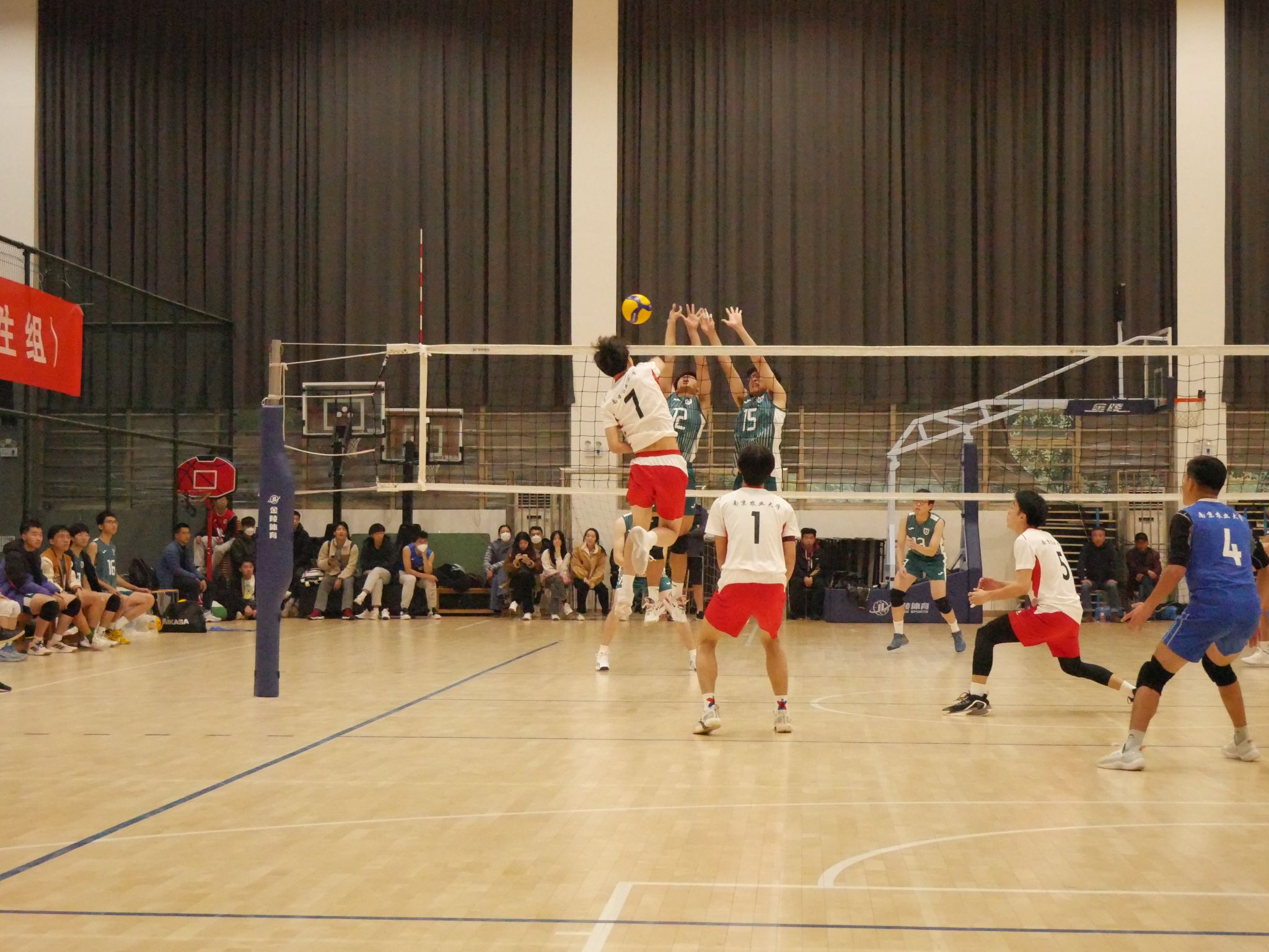 九游体育:国际排球赛精彩回顾，激烈竞赛的背后故事的简单介绍