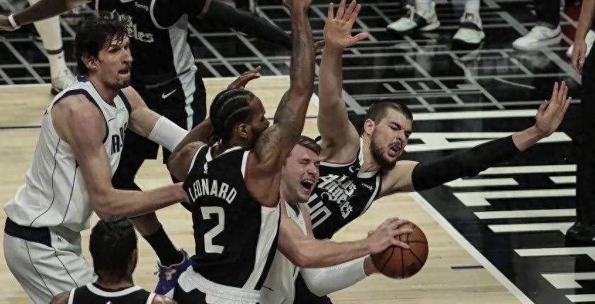 独行侠vs快船：西部的巅峰对决