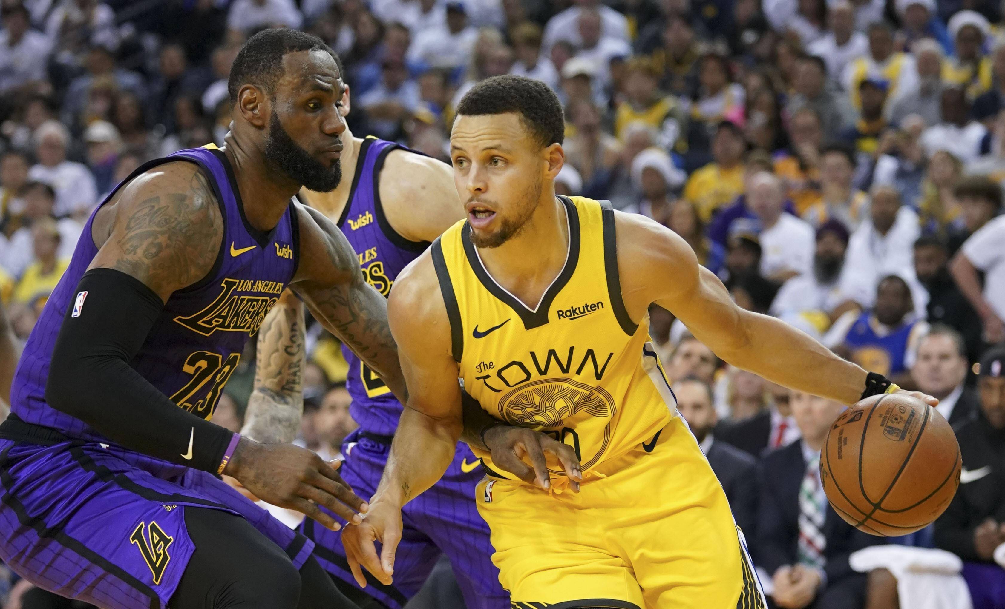 九游体育:湖人队交易截止日后的阵容分析:能否在季后赛中走得更远?的简单介绍 九游体育:湖人队交易截止日后的阵容分析:能否在季后赛中走得更远?的简单介绍