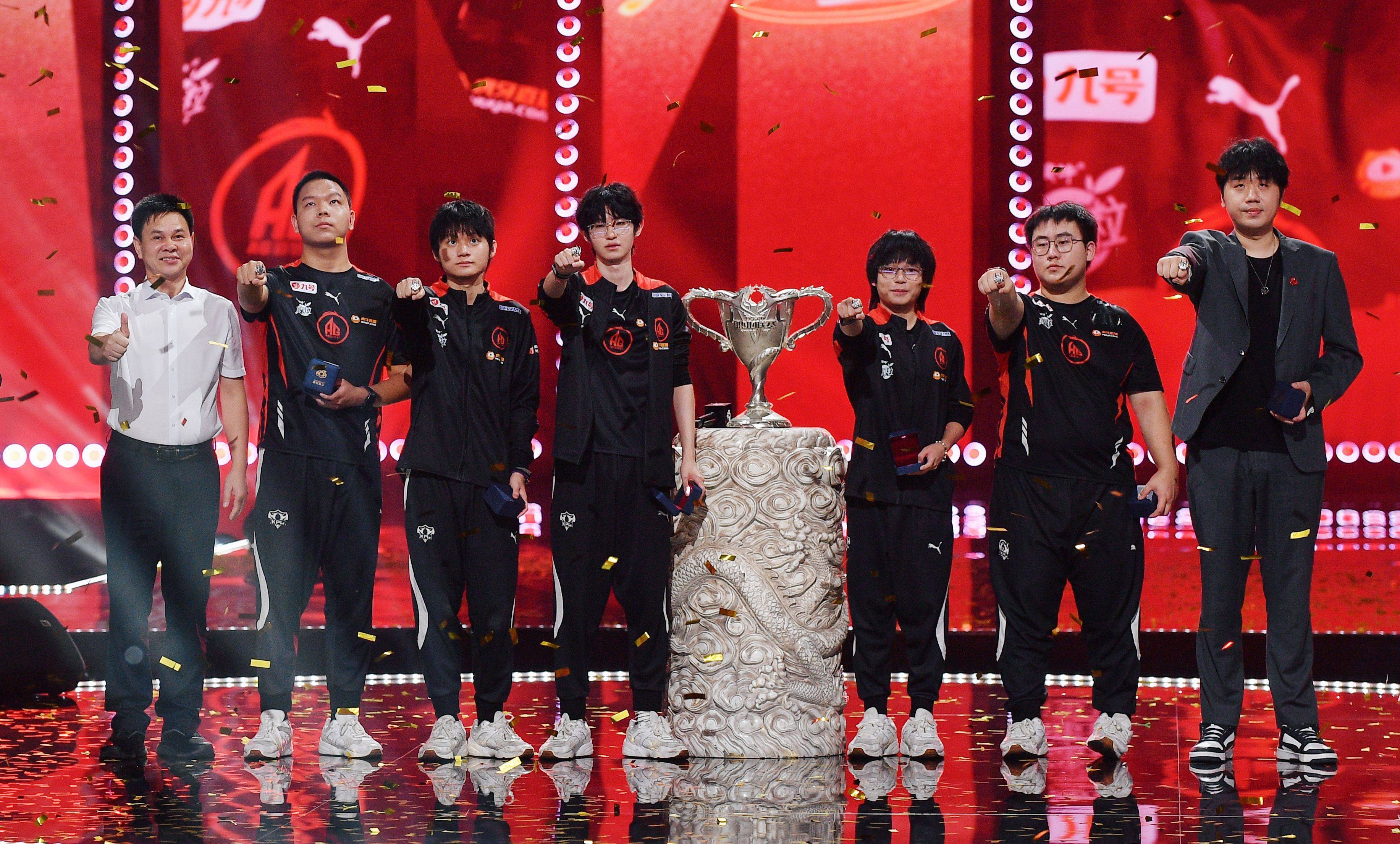 关于九游体育:电竞产业发展,市场前景广阔的信息 关于九游体育:电竞产业发展,市场前景广阔的信息