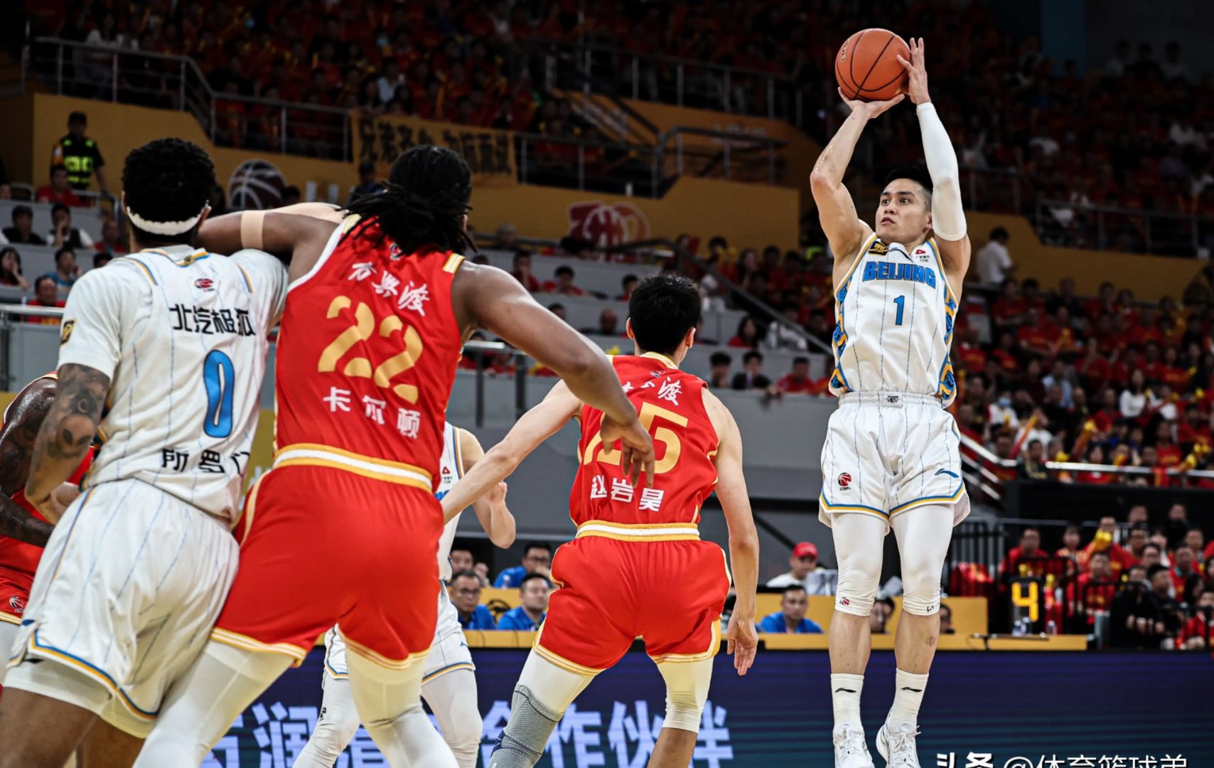 包含九游体育:老将郜林转型解说“语出惊人”？球迷：这解说比比赛还精彩！的词条