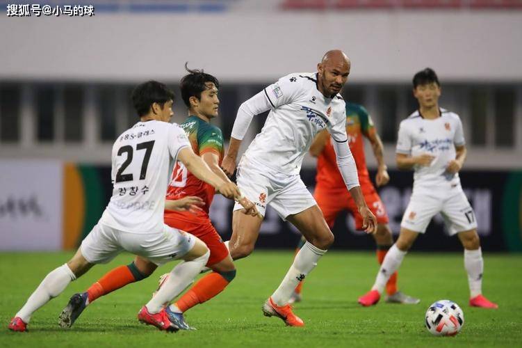 九游体育：意甲雷吉亚纳的防守反击战术解析的简单介绍