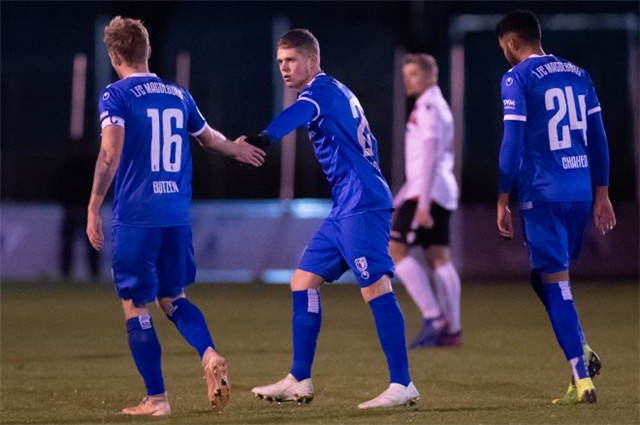 九游体育:德甲的策略演变:如何开启球队新时代 九游体育:德甲的策略演变:如何开启球队新时代