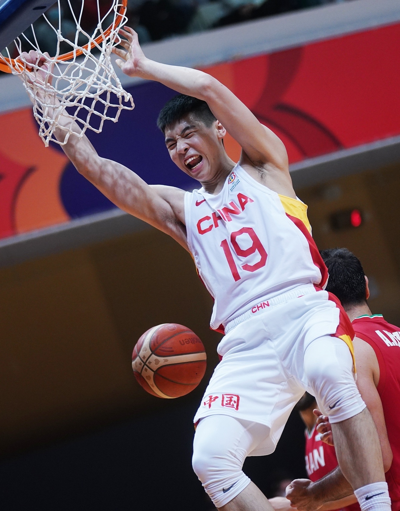 包含九游体育:中超俱乐部引援策略：提升即战力与优化年龄结构的词条