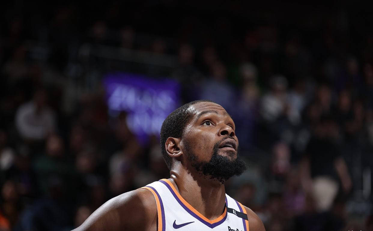 九游体育：球星访谈：杜兰特谈加盟太阳队的挑战和机遇