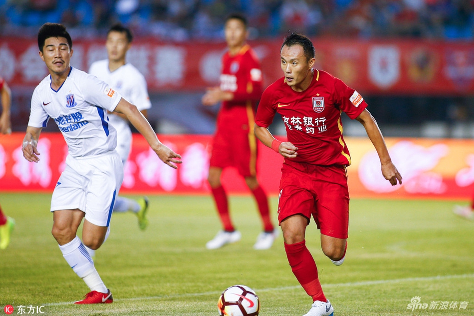 九游体育:中超联赛第十三轮：关键战役分析与胜负预测的简单介绍