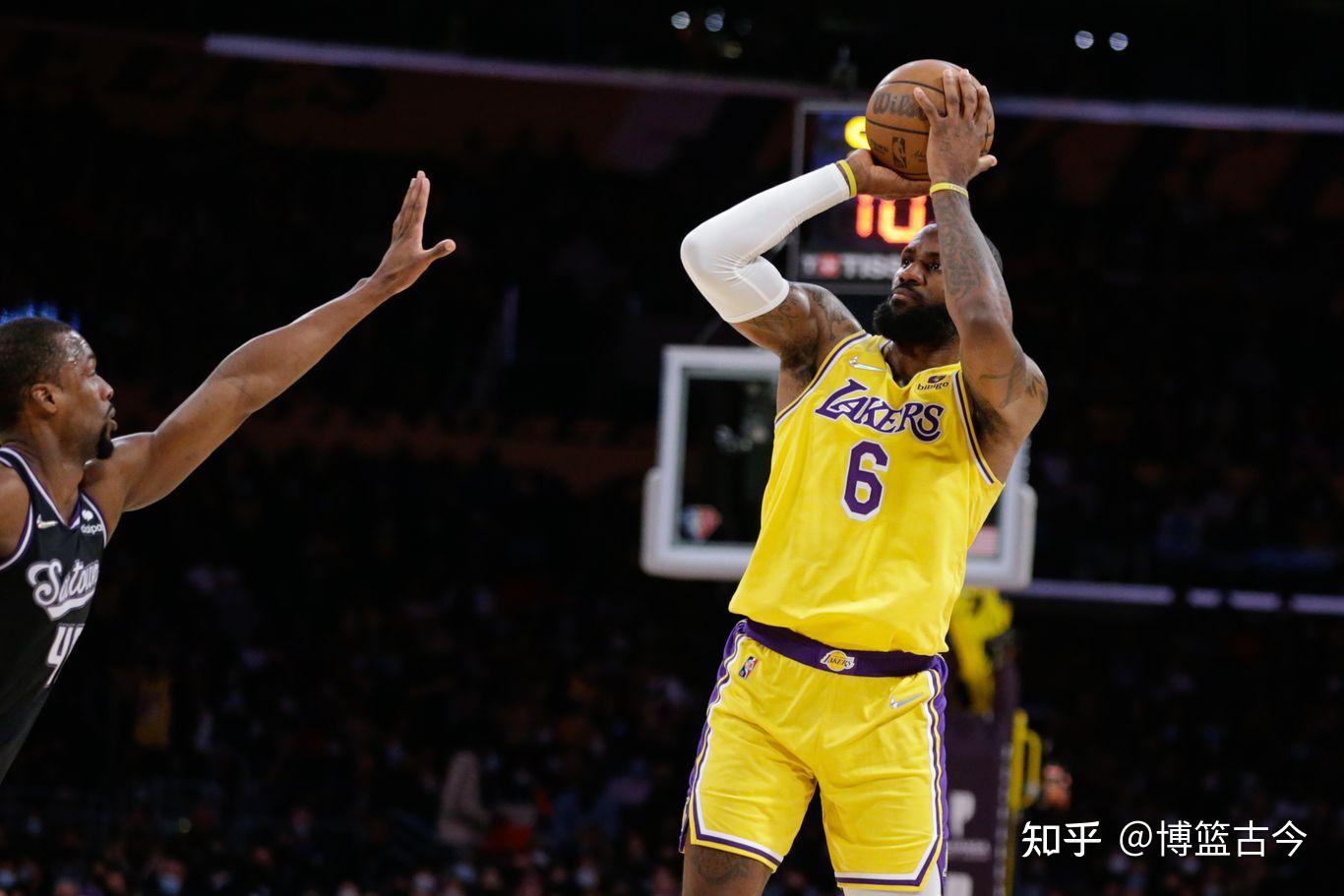 九游体育：凯尔特人队防守策略：如何限制詹姆斯的突破？