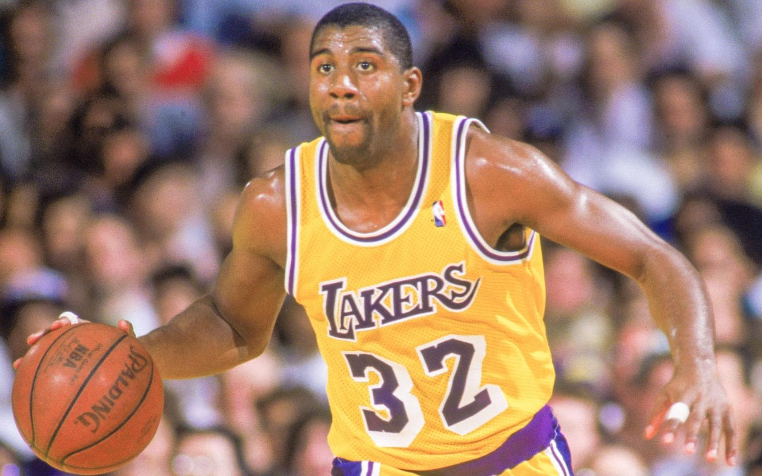 九游体育：湖人队新赛季目标：冲击总冠军，重返巅峰