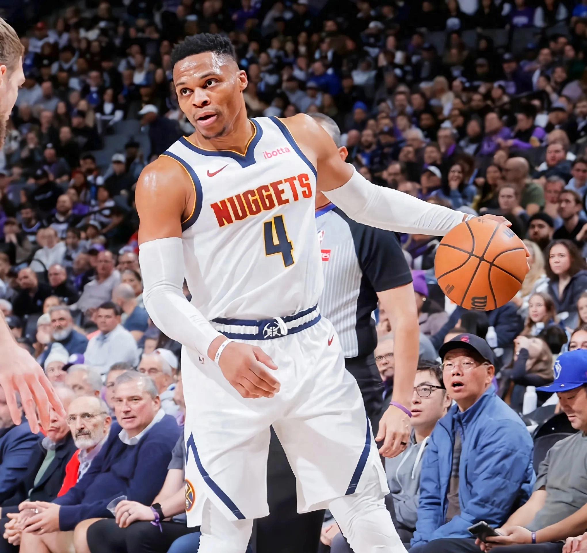 九游体育：掘金队约基奇的组织：能否继续串联球队，提升整体实力？的简单介绍