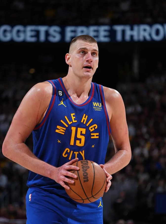 包含九游体育:掘金队约基奇的统治力:如何继续统治内线,带领球队前进?的词条 包含九游体育:掘金队约基奇的统治力:如何继续统治内线,带领球队前进?的词条