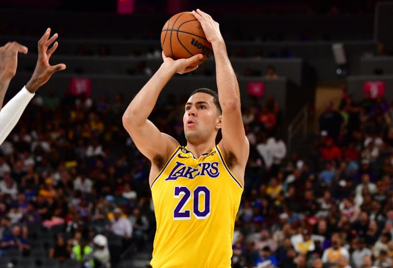 九游体育：湖人队新赛季：斯威德表示将提升防守效率的简单介绍