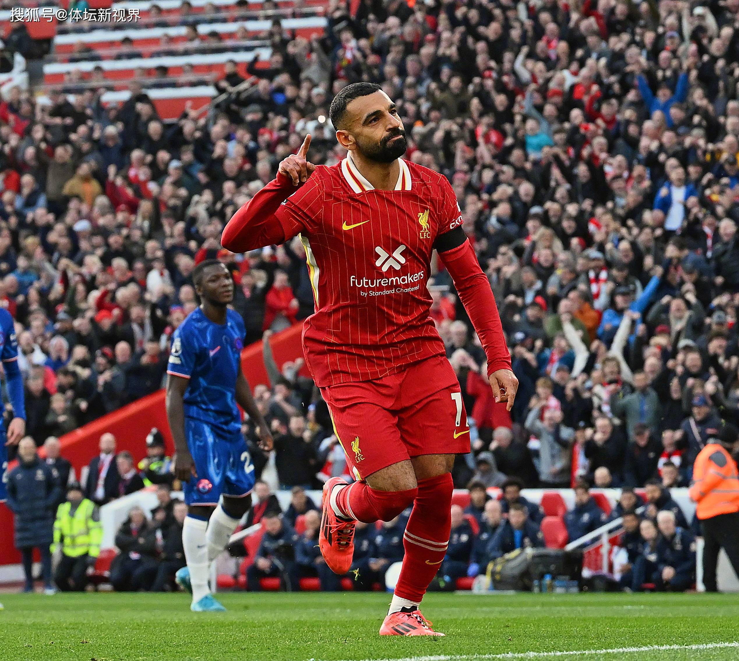 九游体育:英超劲战：曼联与利物浦的焦点对决