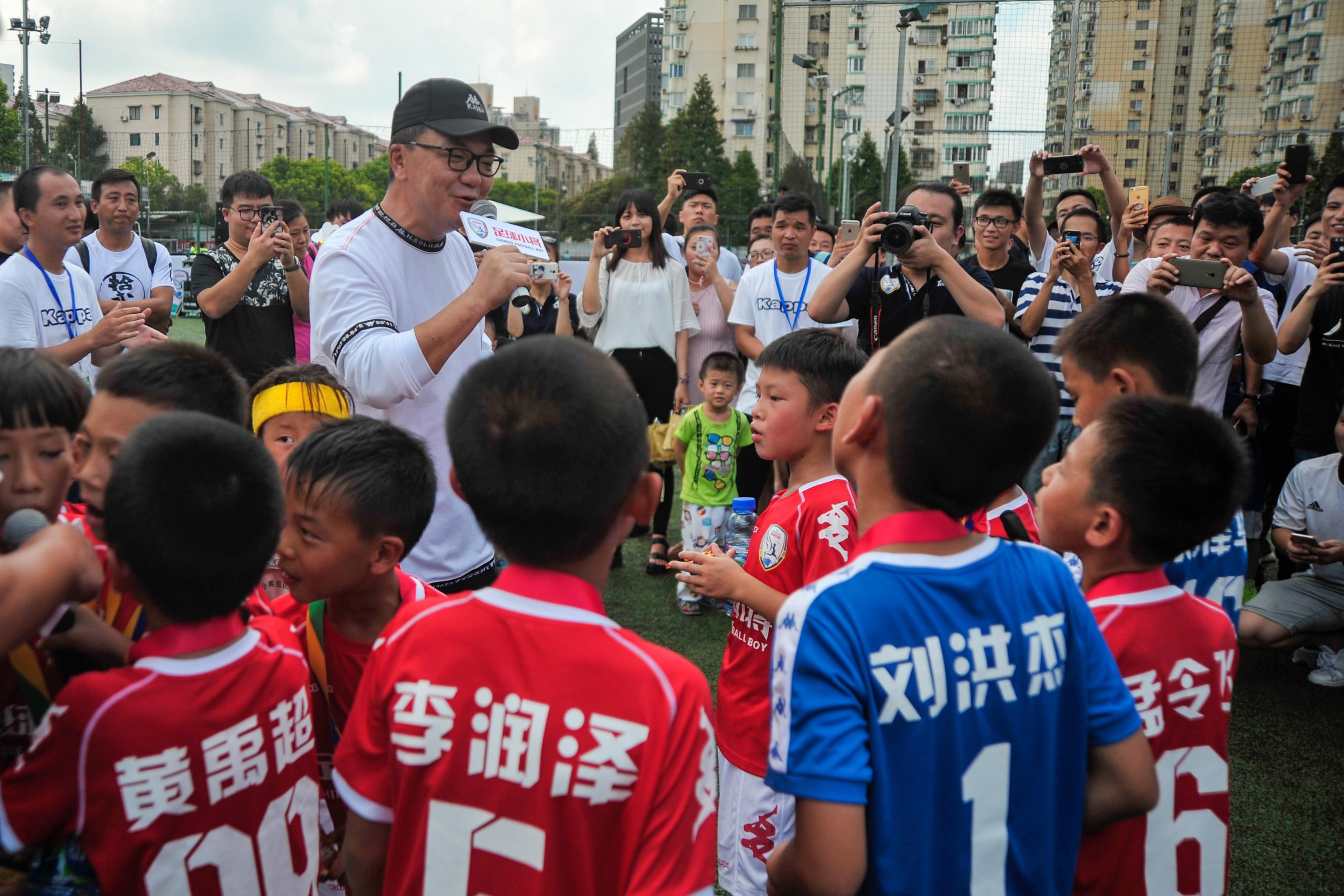 九游体育:中国足球青训：注重球员文化教育，培养全面发展的人才的简单介绍