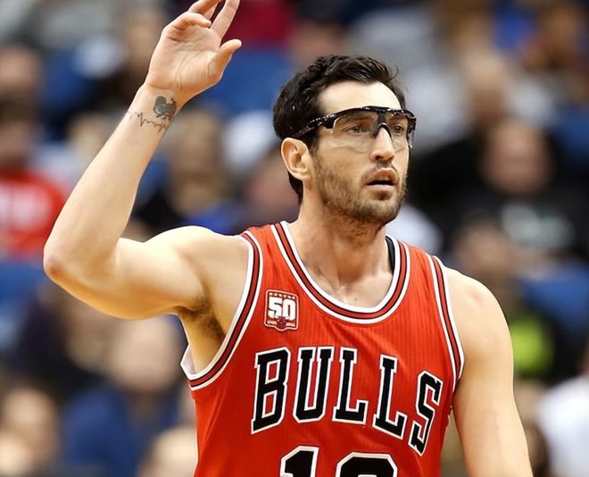 包含九游体育：选秀预测：热门新秀试训表现不佳，顺位或将下滑的词条