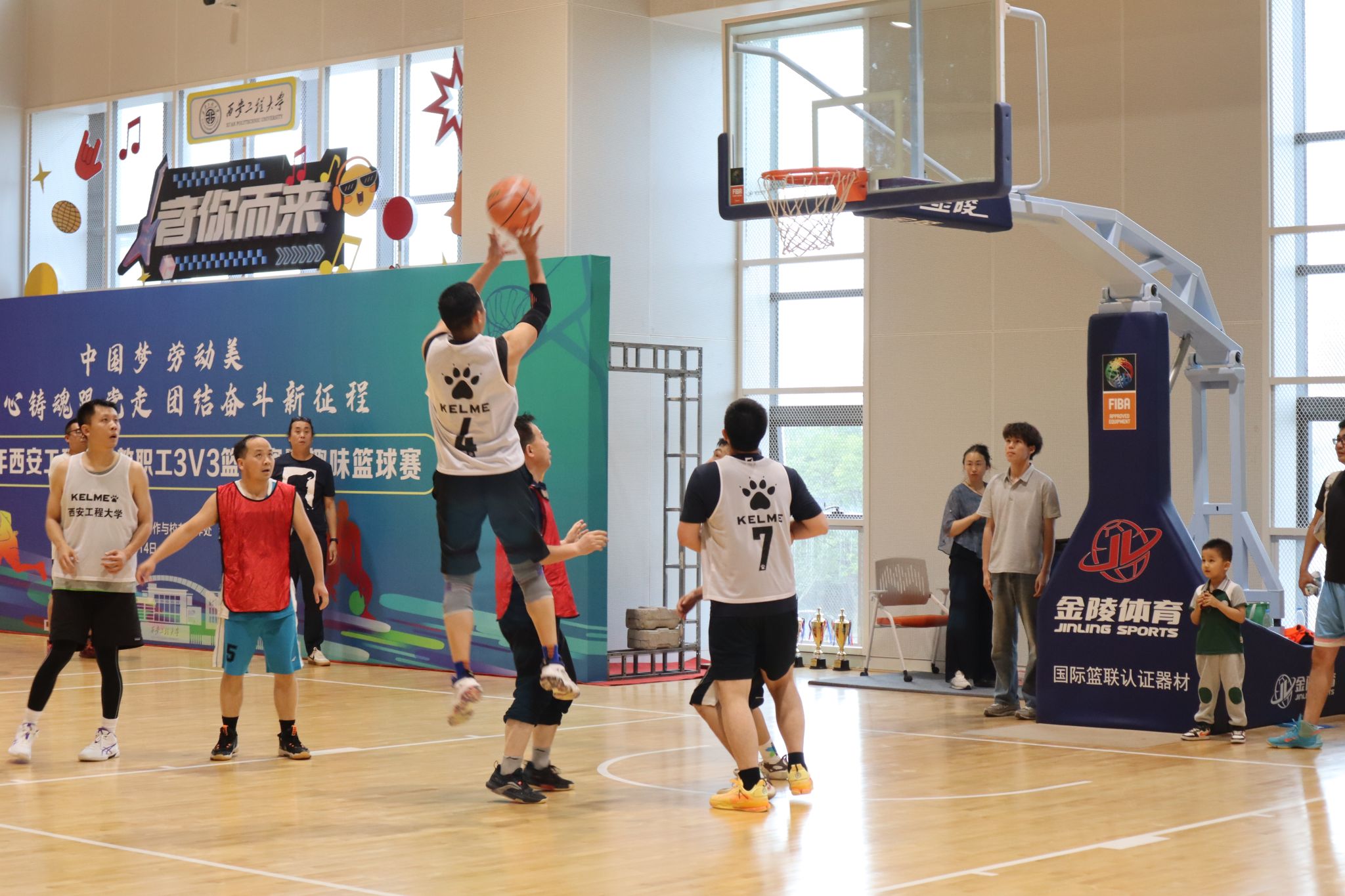 九游体育:篮球公园建设如火如荼,全民健身氛围日益浓厚 九游体育:篮球公园建设如火如荼,全民健身氛围日益浓厚