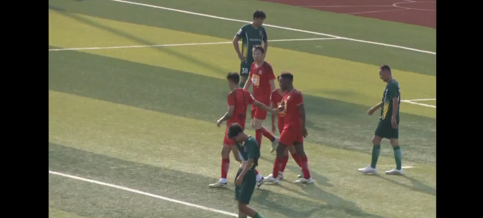 包含九游体育:中超联赛第九轮：比赛精彩纷呈，进球不断，球迷大呼过瘾的词条