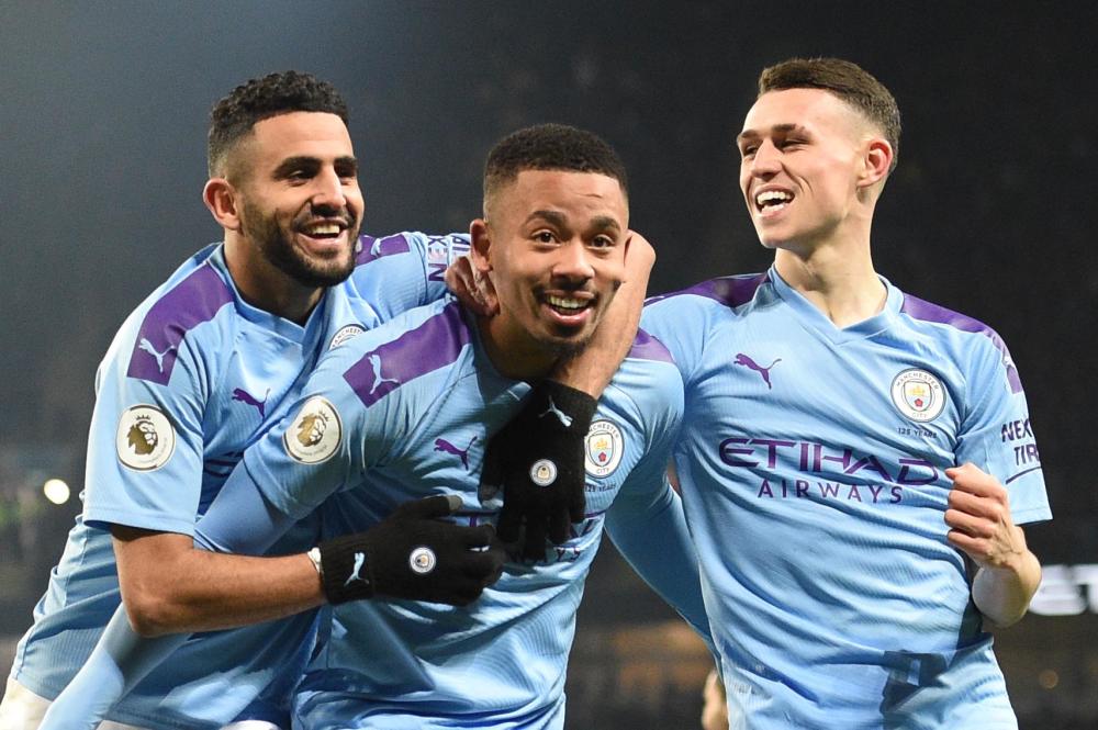 包含九游体育:足球新规试行：改变比赛格局？的词条