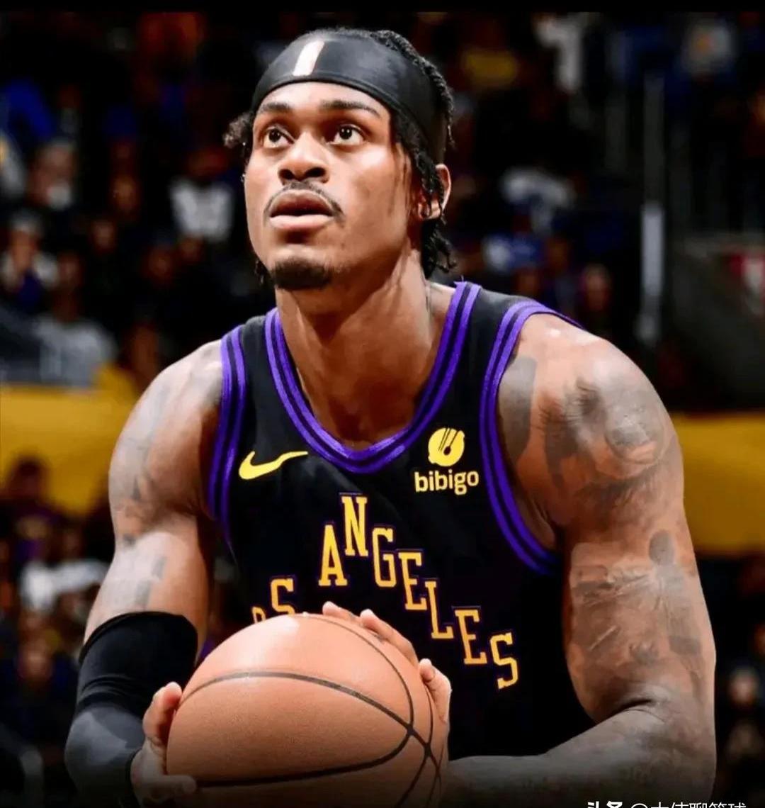 九游体育：湖人队新赛季：范德比尔特表示将提升投篮命中率